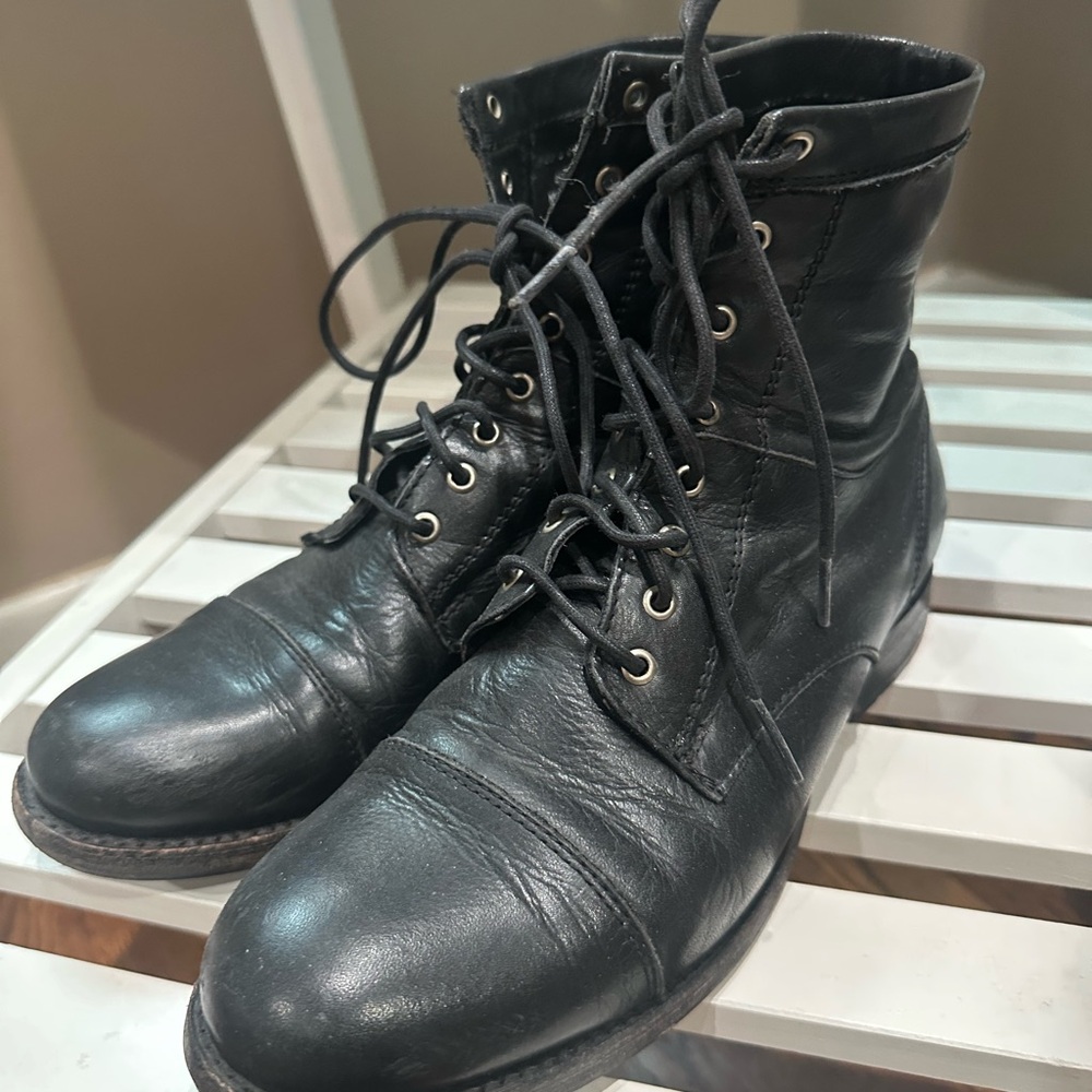 Frye Erin Lug boots